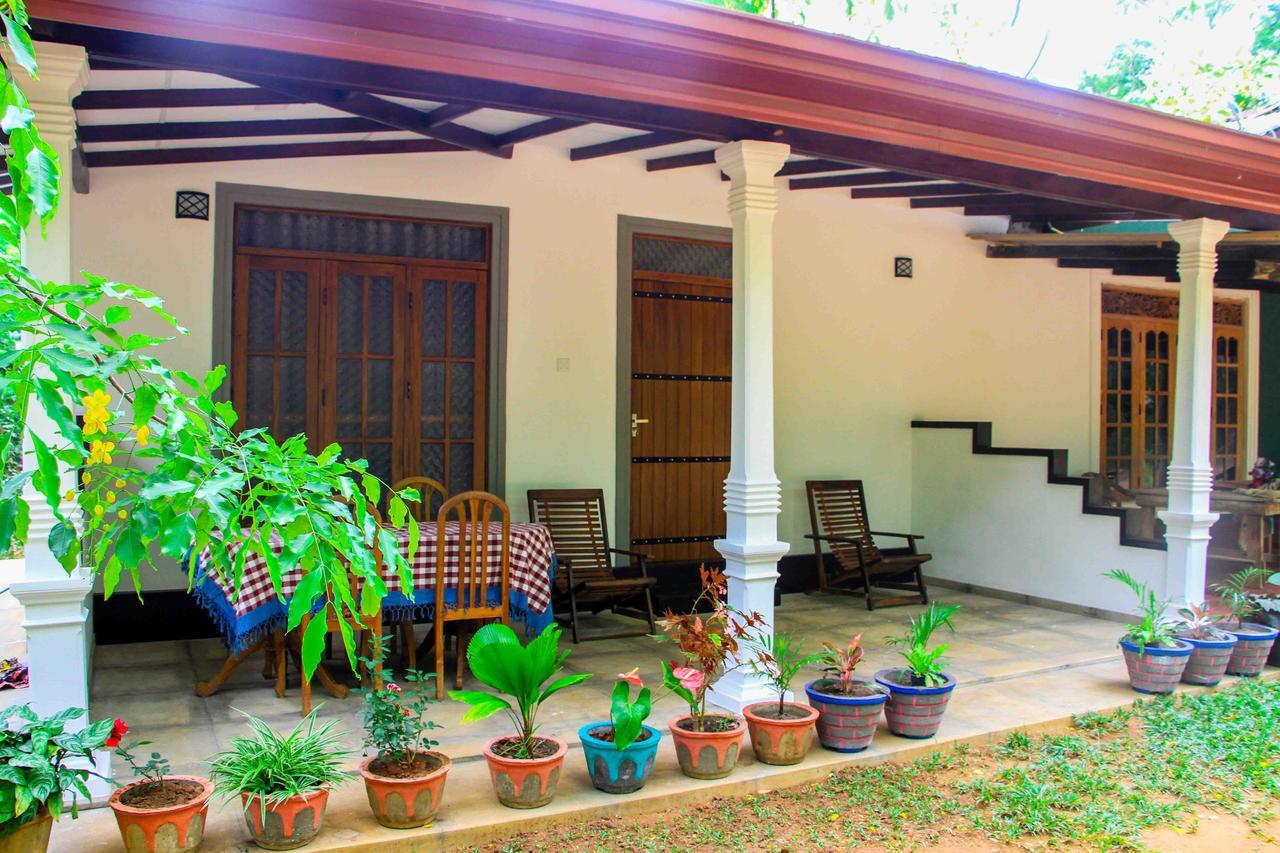 Sigiri Anu Homestay Sigiriya Exterior photo